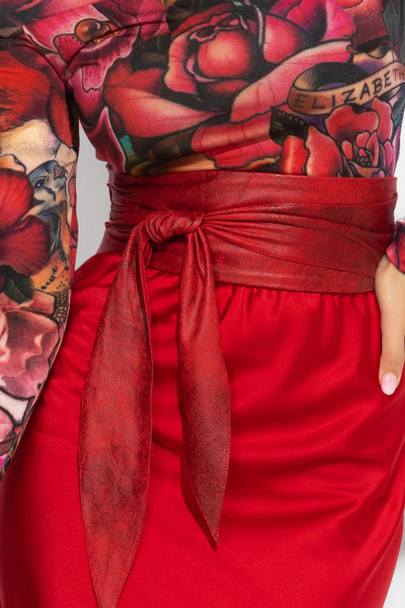 КОЛАН ОТ ВЕЛУР В ЧЕРВЕНО - ESSENTIALS