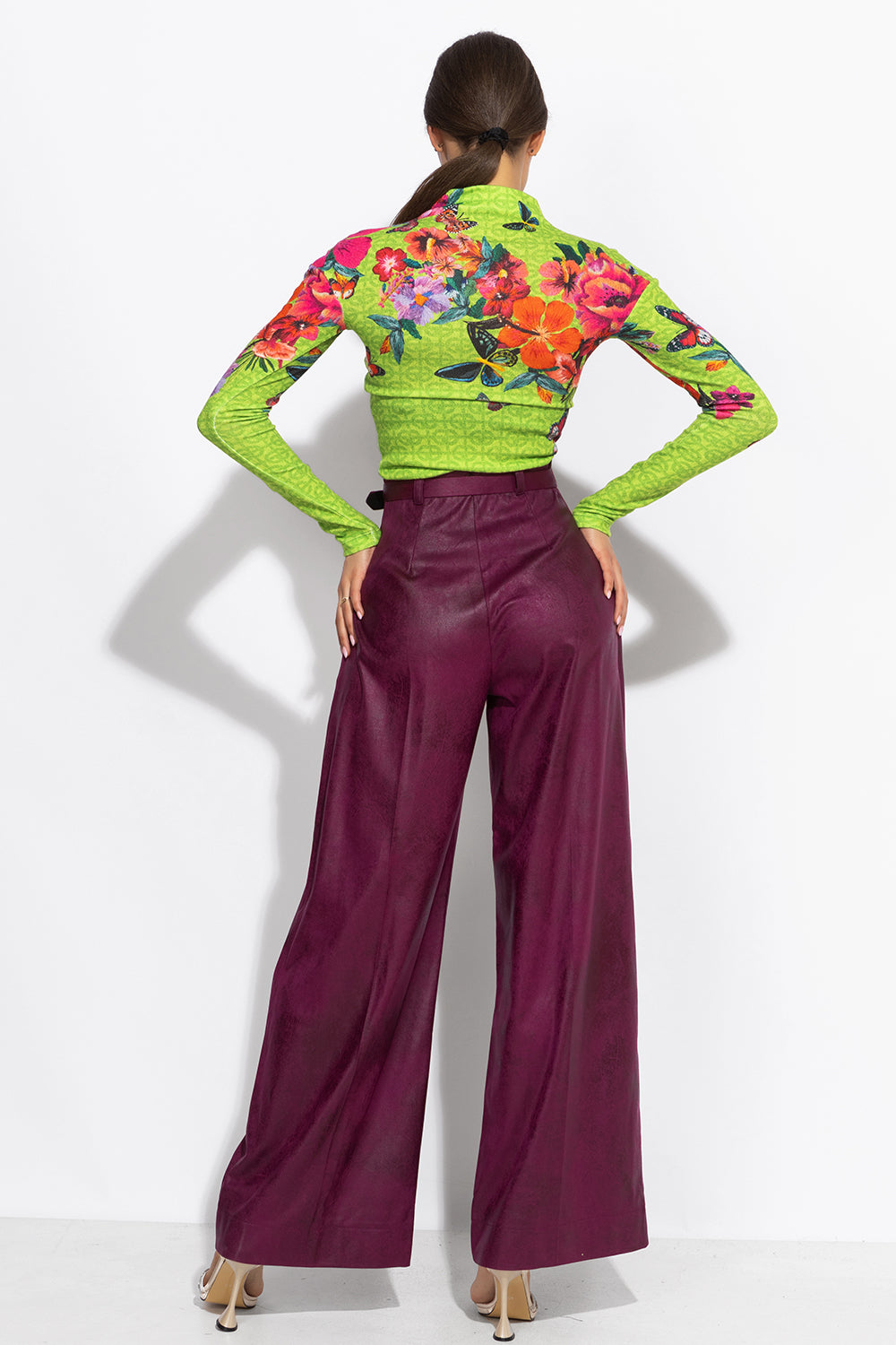 KNITTED TURTLENECK BLOUSE WITH HIGH NECK - ACID GREEN LOGO JIORO  ПОЛО БЛУЗА ОТ ПЛЕТИВО С ВИСОКА ЯКА – ACID GREEN LOGO JIORO