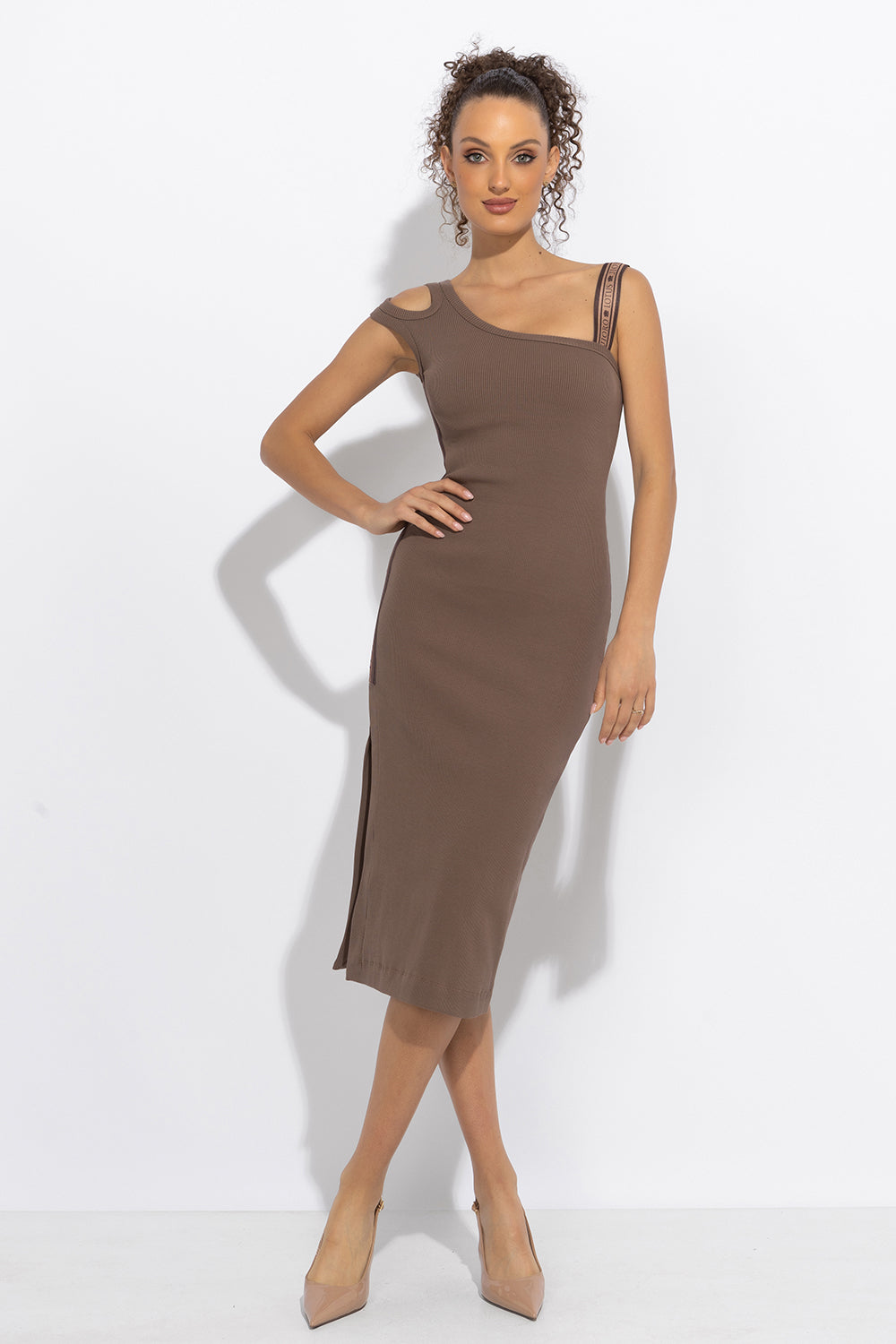 COTTON MIDI DRESS WITH ASYMMETRICAL SHOULDERS - MOCHA MOUSSE LOGO