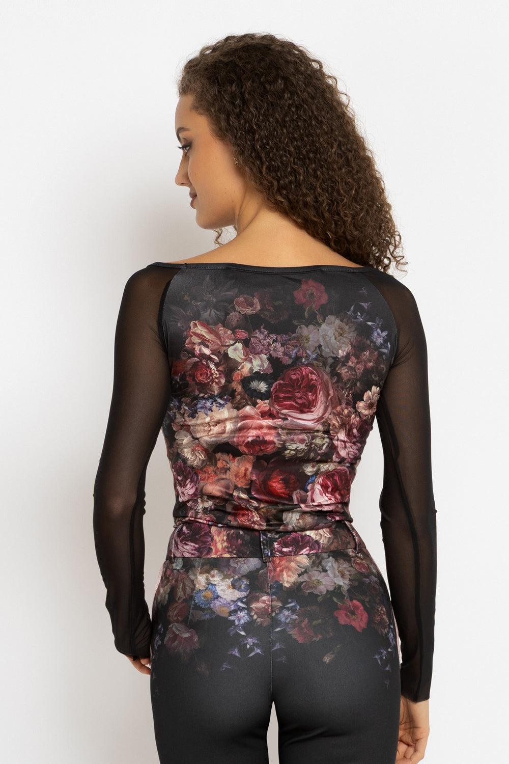 БЛУЗА С РЪКАВИ ОТ МРЕЖА - VINTAGE FLOWERS