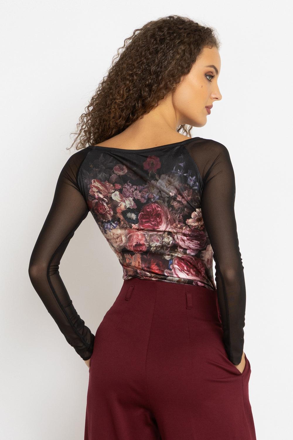 БЛУЗА С РЪКАВИ ОТ МРЕЖА - VINTAGE FLOWERS