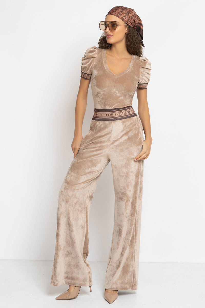 VELVET WIDE-LEG TROUSERS WITH ELASTIC WAIST IN BEIGE - ESSENTIALS JIORO ПАНТАЛОН ОТ КАДИФЕ С ШИРОК КРАЧОЛ И ЛАСТИК В ТАЛИЯ В БЕЖОВО - ESSENTIALS JIORO 