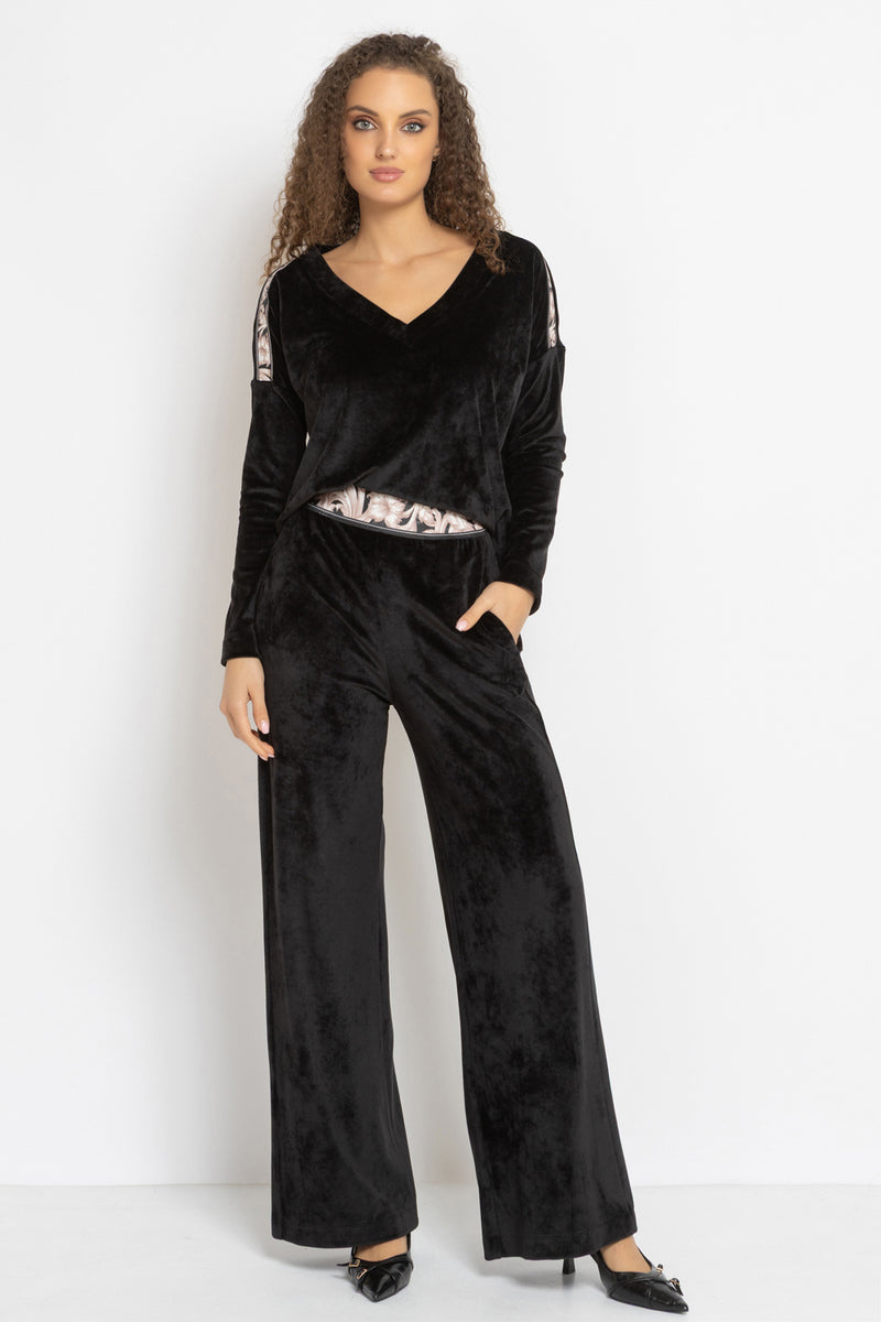 LOOSE SQUARE-CUT VELVET BLOUSE IN BLACK - ESSENTIALS