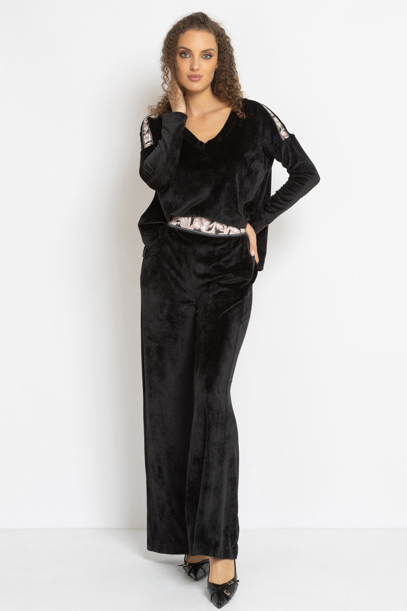 LOOSE SQUARE-CUT VELVET BLOUSE IN BLACK - ESSENTIALS