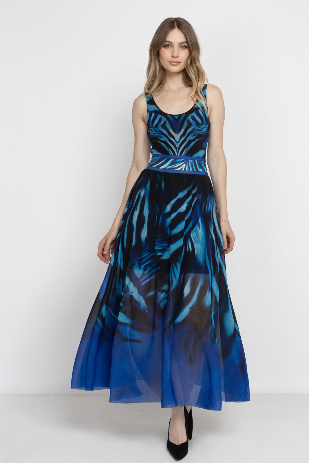 FLARED MESH SKIRT WITH MODAL LINING - SHADES OF BLUE