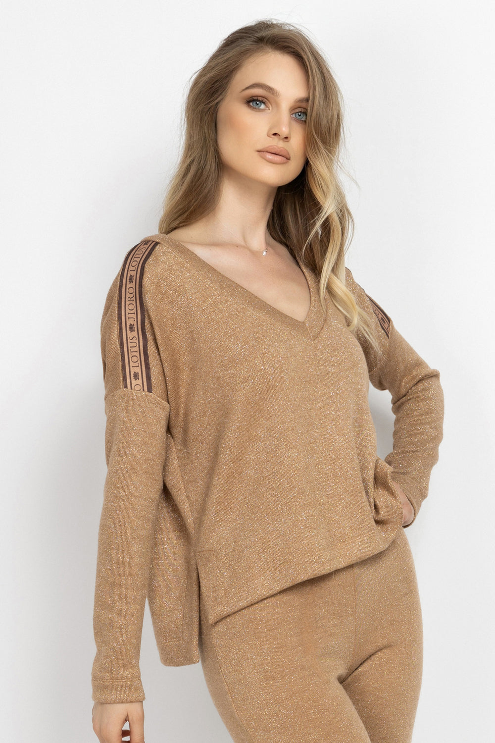 GOLD LUREX V-NECK TOP - ESSENTIALS