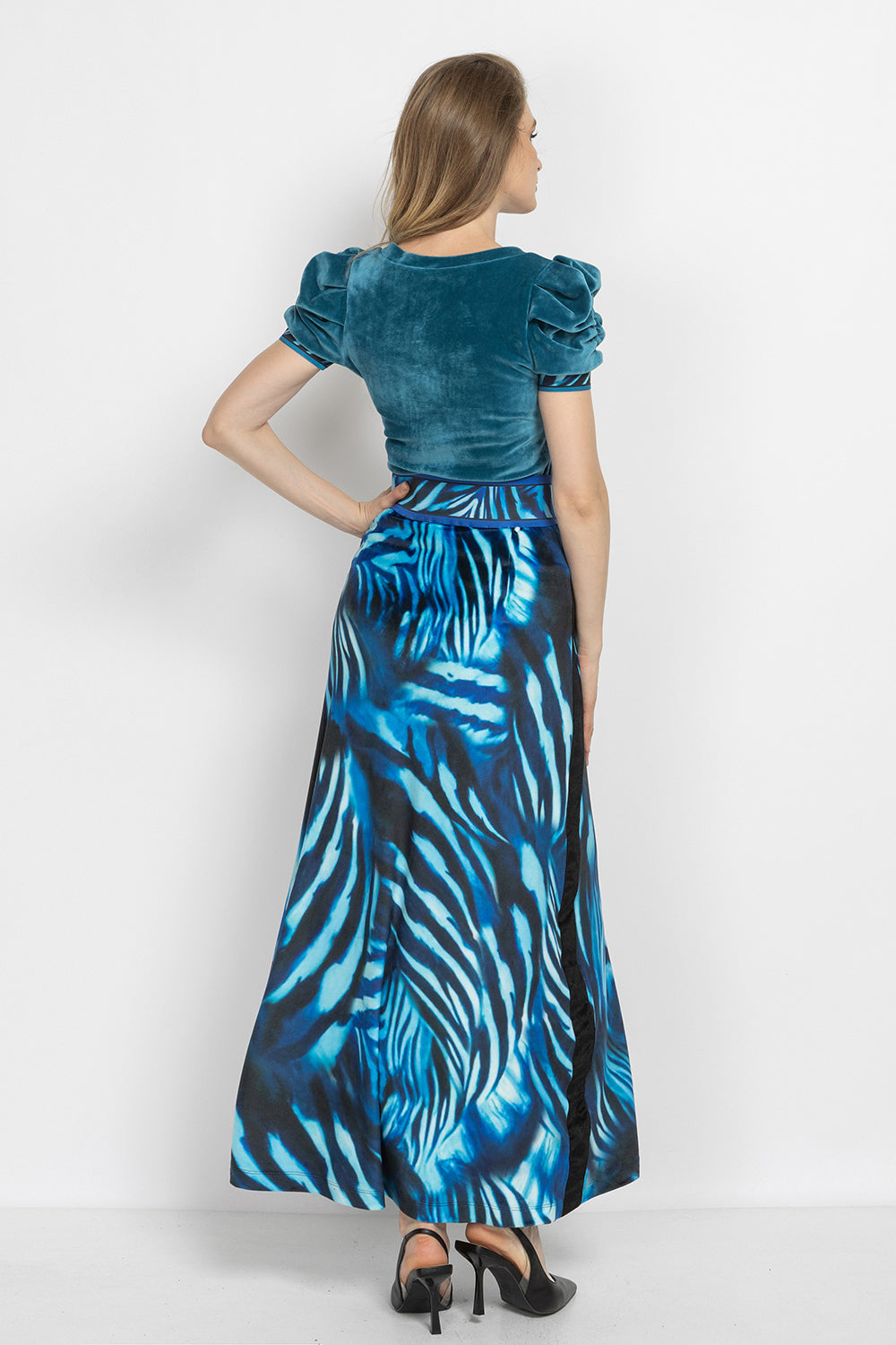 LONG VELVET A-LINE SKIRT WITH PRINTED WAISTBAND - SHADES OF BLUE JIORO ДЪЛГА ПОЛА ОТ КАДИФЕ С А-СИЛУЕТ И ВИСОКА ТАЛИЯ - SHADES OF BLUE JIORO