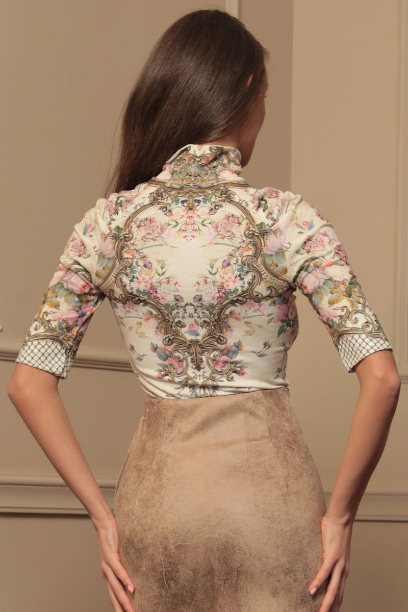 TOP WITH SHOULDER FRILLS - BAROQUE FLOWERS JIORO ТОП С ЕФЕКТЕН РЕГЛАН РЪКАВ - BAROQUE FLOWERS JIORO