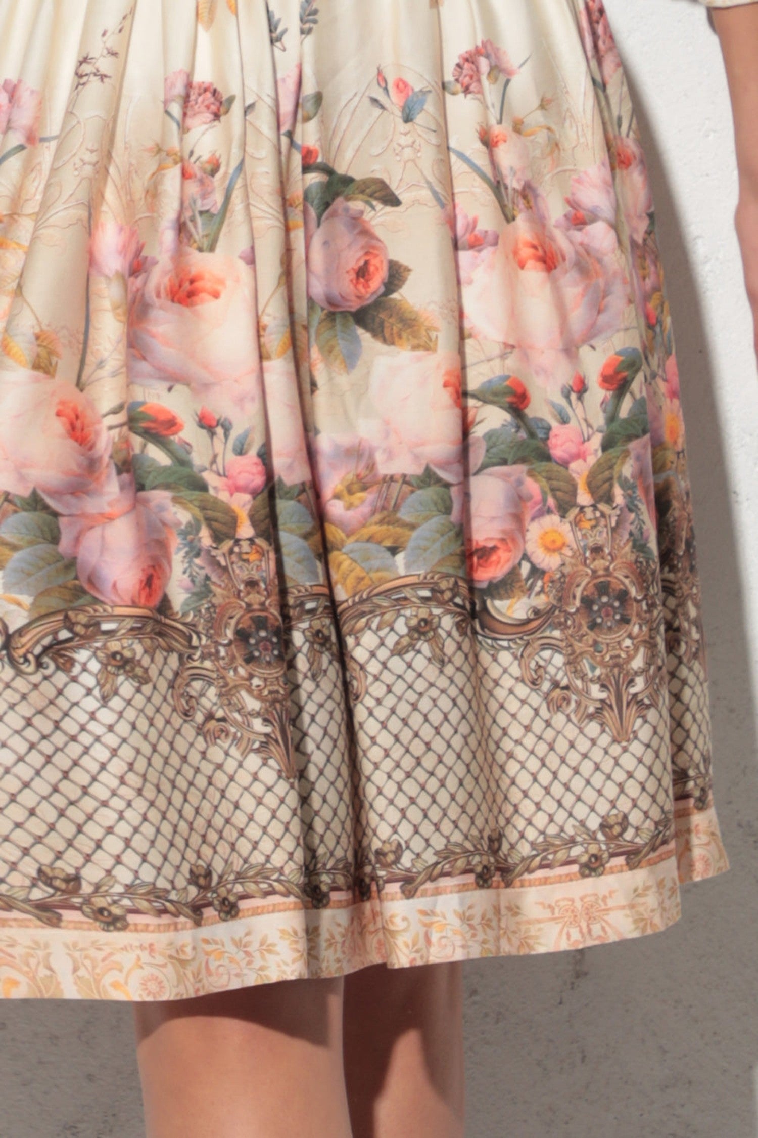 BOHO LONG-SLEEVE VISCOSE DRESS - BAROQUE FLOWERS
