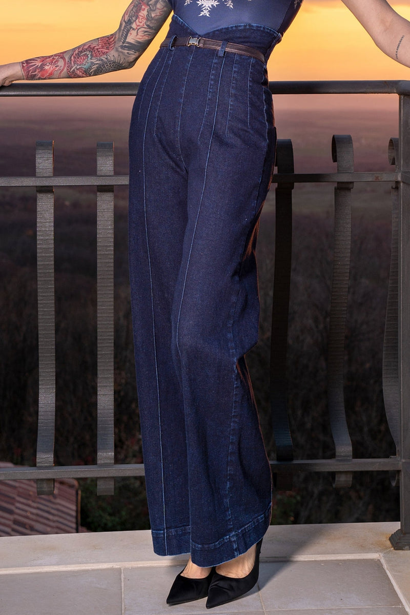 ДЕНИМЕН ПАНТАЛОН С ШИРОКИ КРАЧОЛИ И ВИСОКА ТАЛИЯ - ESSENTIALS