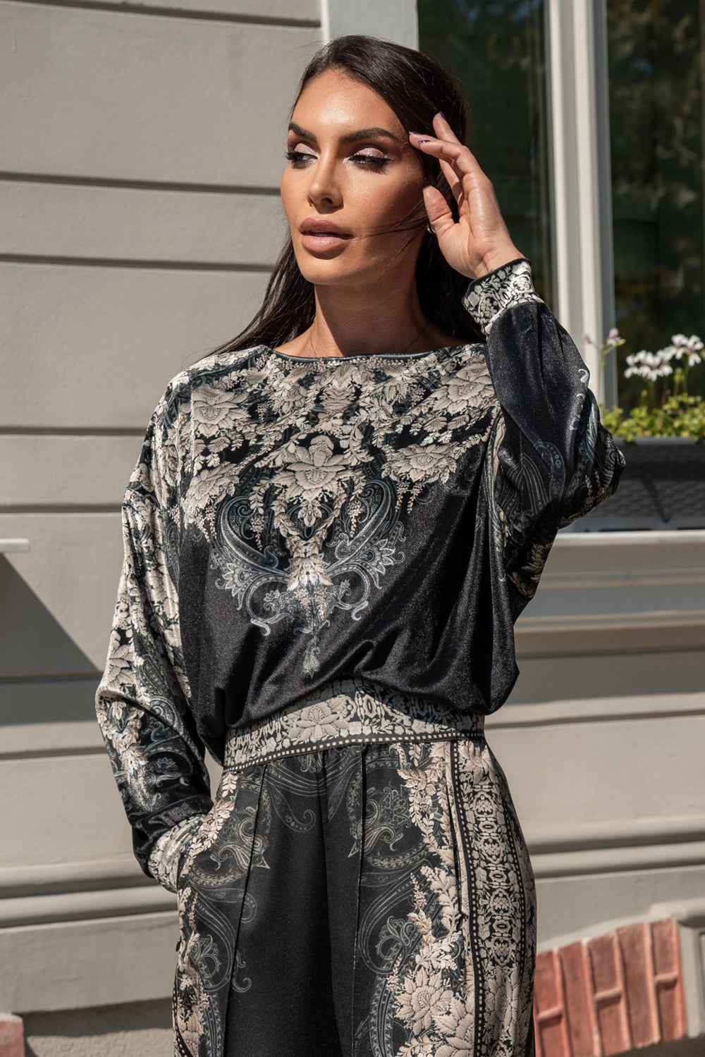 VELVET BLOUSE WITH RELAXED FIT AND WAIST ELASTIC - FROZEN LOTUS