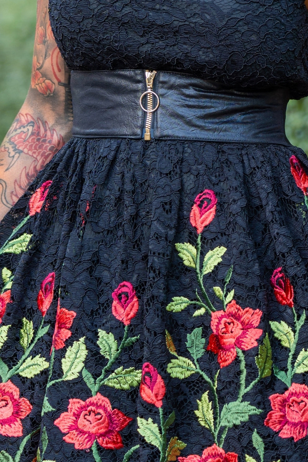 BOAT NECK DRESS IN BLACK LACE WITH EMBROIDERIES - ESSENTIALS