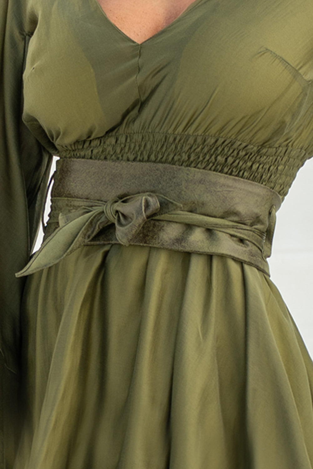 КЪСА РОКЛЯ ОТ ЛИОЦЕЛ С ШИРОК РЪКАВ В ЗЕЛЕНО - ESSENTIALS