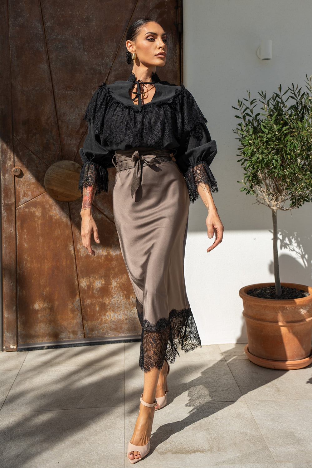 WRAP-STYLE BELT SUEDE-LIKE IN MOCHA - ESSENTIALS - JIORO  КОЛАН ОТ ВЕЛУР В ЦВЯТ МОКА - ESSENTIALS JIORO