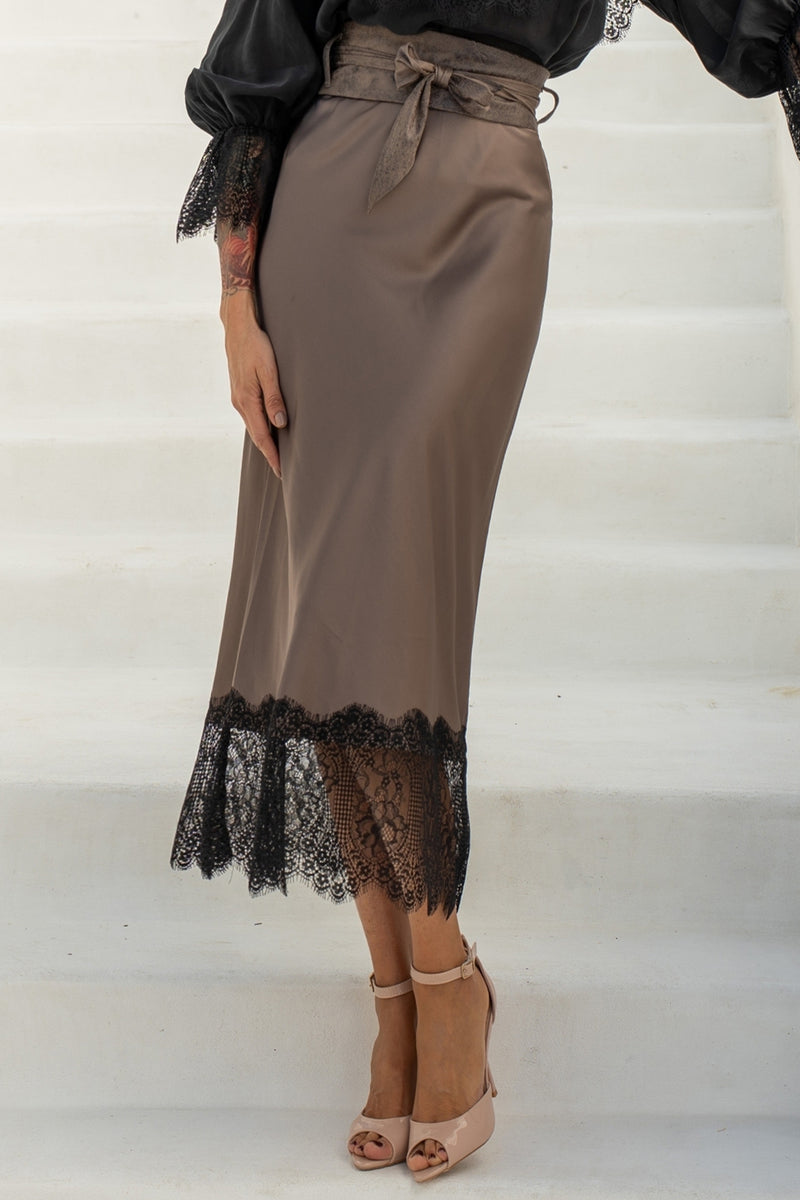 BIAS-CUT SATIN SKIRT WITH LACE AND ELASTIC WAISTBAND IN FANGO - ESSENTIALS