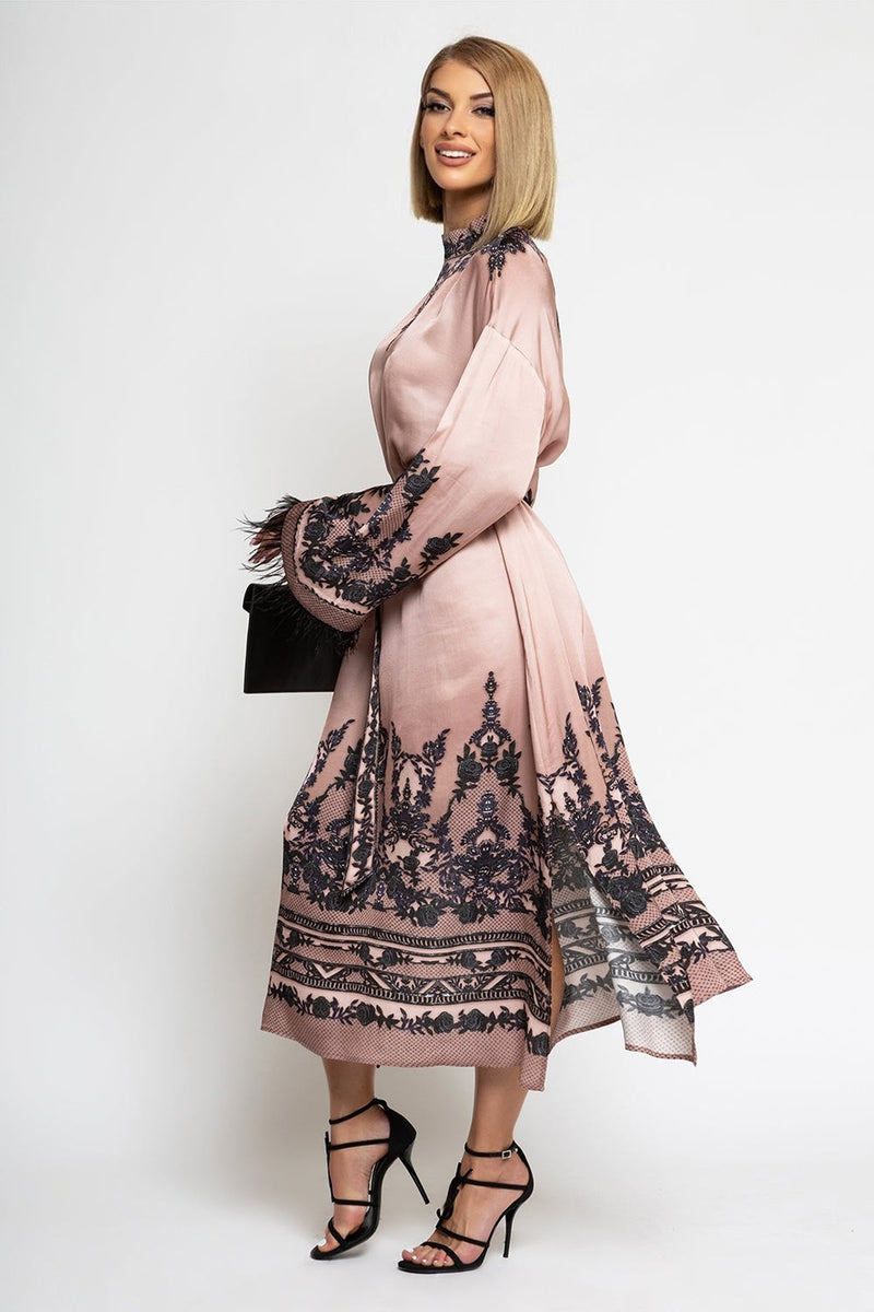 VISCOSE SATIN CAFTAN WITH FEATHERS - GRAFFITI POWDER JIORO КАФТАН ОТ ВИСКОЗА С ПЕРА - GRAFFITI POWDER JIORO