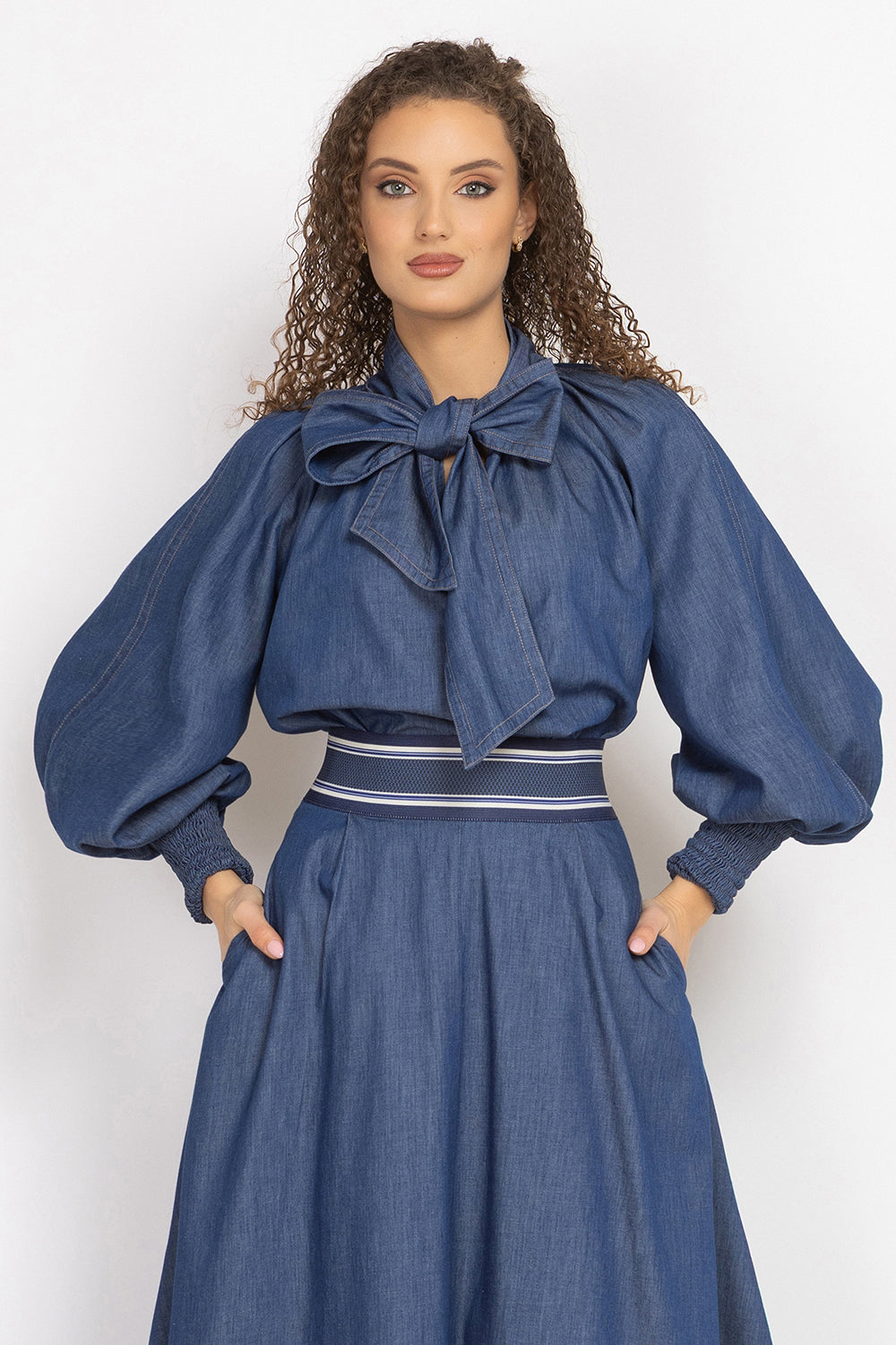 DENIM SHIRT WITH FRONT BOW AND RAGLAN SLEEVES - ESSENTIALS JIORO  РИЗА ОТ ДЕНИМ С ПАНДЕЛКА И РЕГЛАН РЪКАВИ - ESSENTIALS JIORO
