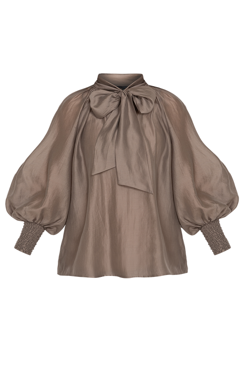 BOHEMIAN MOCHA LYOCELL BLOUSE WITH PUFF SLEEVES AND TIE-FRONT COLLAR - ESSENTIALS JIORO БОХЕМСКА РИЗА ОТ ЛИОЦЕЛ С БОГАТИ РЪКАВИ И ВРЪЗКА В МОКА JIORO