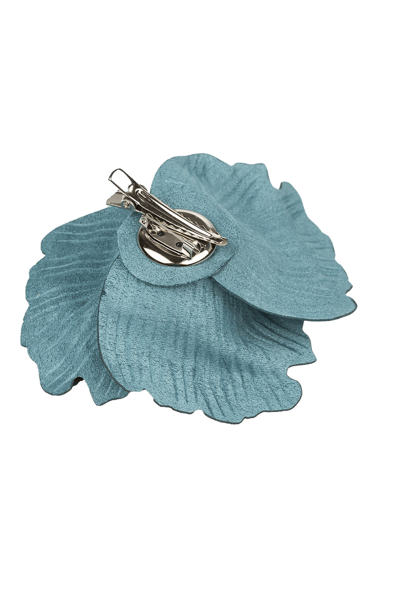 MEDIUM SUEDE-LOOK AZUR BLUE ROSE BROOCH JIORO РЪЧНО ИЗРАБОТЕНА БРОШКА ОТ ВЕЛУР СРЕДНО ЦВЕТЕ В АЗУРНО СИНЬО JIORO