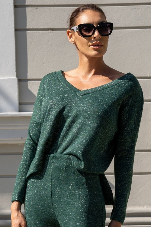 LOOSE BLOUSE BY LURQUES IN GREEN - ESSENTIALS - look 10