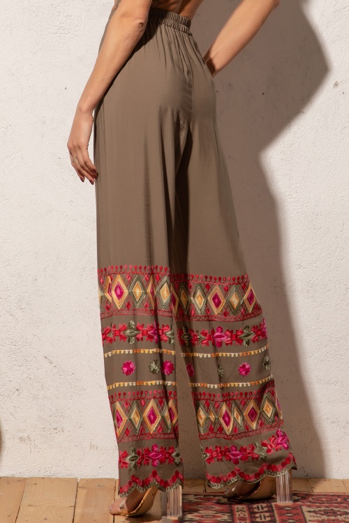 KHAKI VISCOSE LOOSE TROUSERS - ESSENTIALS - look 9