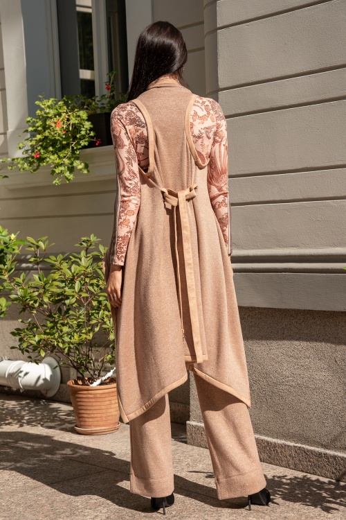 LONG SLEEVELESS KNIT VEST IN BEIGE - ESSENTIALS - look 8