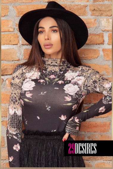 FINE KNITTING TOP IN BLACK - BAROQUE AND FLORAL MOTIVES